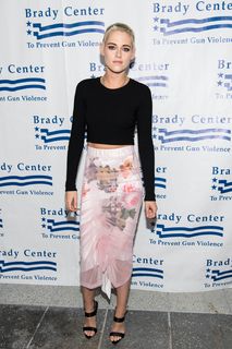 Kristen Stewart feet photo thumbnail