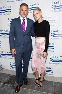 Kristen Stewart feet photo thumbnail