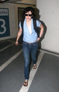 Kristen Stewart feet photo thumbnail