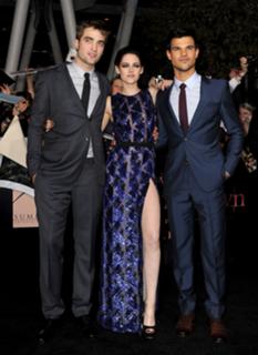 Kristen Stewart feet photo thumbnail