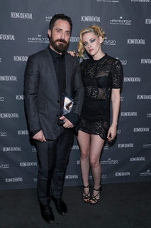 Kristen Stewart feet photo thumbnail