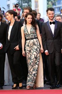 Kristen Stewart feet photo thumbnail