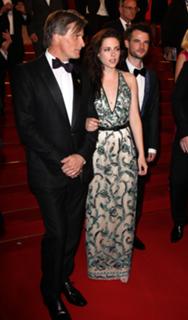Kristen Stewart feet photo thumbnail