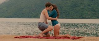 Kristen Stewart feet photo thumbnail