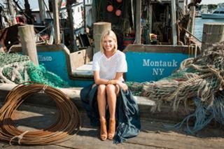 Kristen Taekman feet photo thumbnail