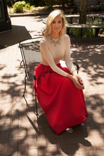 Kristen Taekman feet photo thumbnail