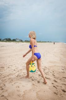 Kristen Taekman feet photo thumbnail