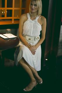 Kristen Taekman feet photo thumbnail