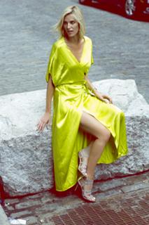 Kristen Taekman feet photo thumbnail