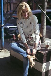 Kristen Taekman feet photo thumbnail