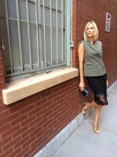 Kristen Taekman feet photo thumbnail