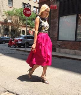 Kristen Taekman feet photo thumbnail