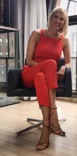 Kristen Taekman feet photo thumbnail