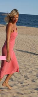 Kristen Taekman feet photo thumbnail