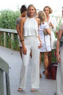 Kristen Taekman feet photo thumbnail