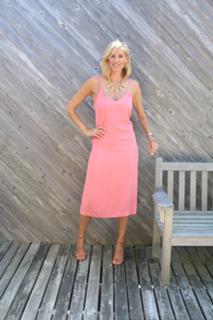 Kristen Taekman feet photo thumbnail