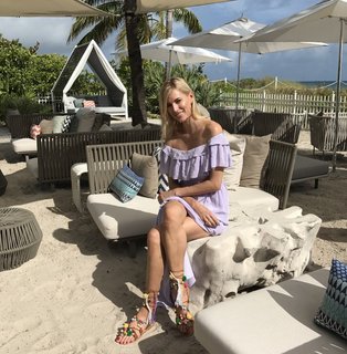Kristen Taekman feet photo thumbnail