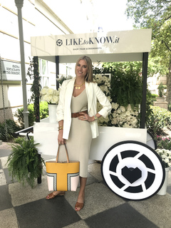 Kristen Taekman feet photo thumbnail