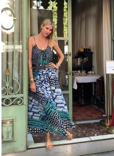 Kristen Taekman feet photo thumbnail