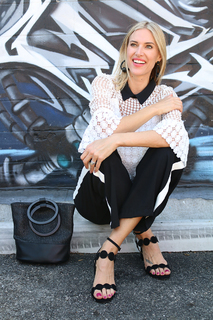 Kristen Taekman feet photo thumbnail