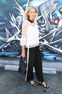 Kristen Taekman feet photo thumbnail