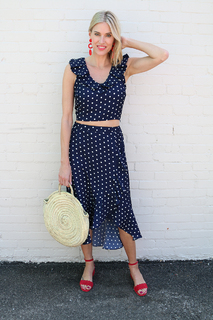 Kristen Taekman feet photo thumbnail