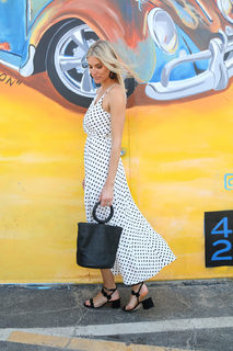 Kristen Taekman feet photo thumbnail