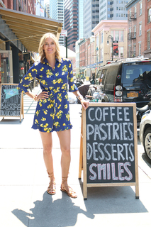 Kristen Taekman feet photo thumbnail