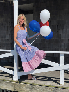 Kristen Taekman feet photo thumbnail