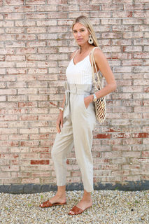 Kristen Taekman feet photo thumbnail