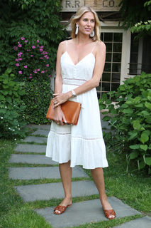 Kristen Taekman feet photo thumbnail