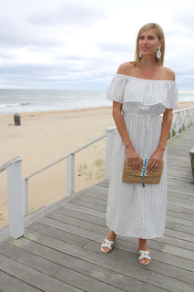 Kristen Taekman feet photo thumbnail