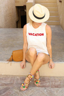 Kristen Taekman feet photo thumbnail