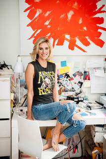 Kristen Taekman feet photo thumbnail