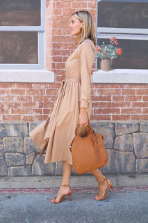 Kristen Taekman feet photo thumbnail