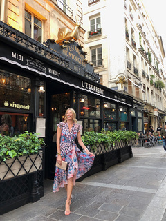 Kristen Taekman feet photo thumbnail