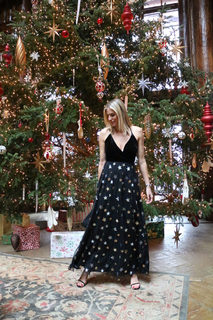 Kristen Taekman feet photo thumbnail