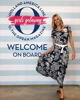 Kristen Taekman feet photo thumbnail