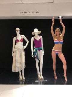 Kristen Taekman feet photo thumbnail