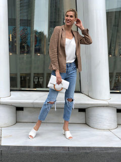 Kristen Taekman feet photo thumbnail