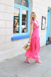 Kristen Taekman feet photo thumbnail