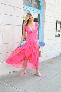 Kristen Taekman feet photo thumbnail