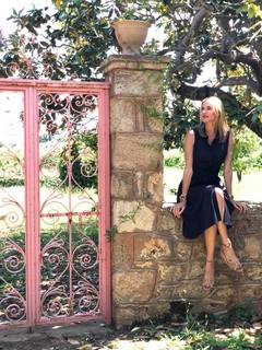 Kristen Taekman feet photo thumbnail