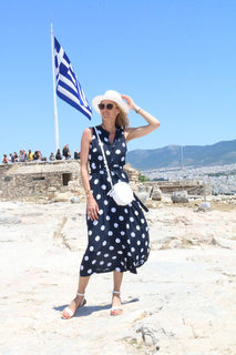 Kristen Taekman feet photo thumbnail