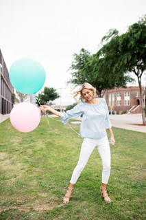Kristen Taekman feet photo thumbnail