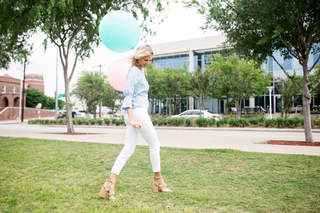 Kristen Taekman feet photo thumbnail