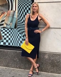 Kristen Taekman feet photo thumbnail