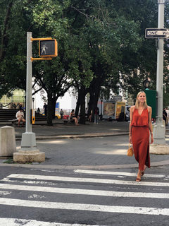 Kristen Taekman feet photo thumbnail