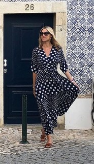 Kristen Taekman feet photo thumbnail