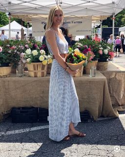 Kristen Taekman feet photo thumbnail